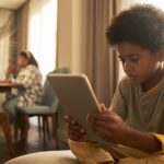Digital Literacy: Navigating the Modern Tech World
